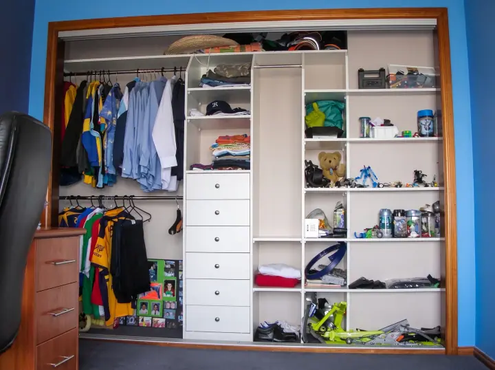 Kids’ wardrobe internals with shelving for toys and clothes