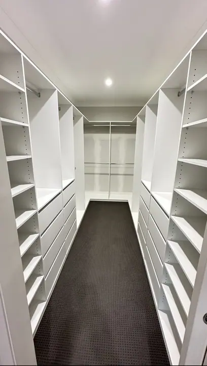 Narrow walk-in fully re-fitted